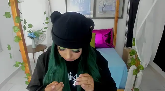lussyevans24 online show from 1, 2, 2025