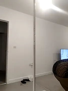 Cinderella Jewels  online show from 5, 4, 2026