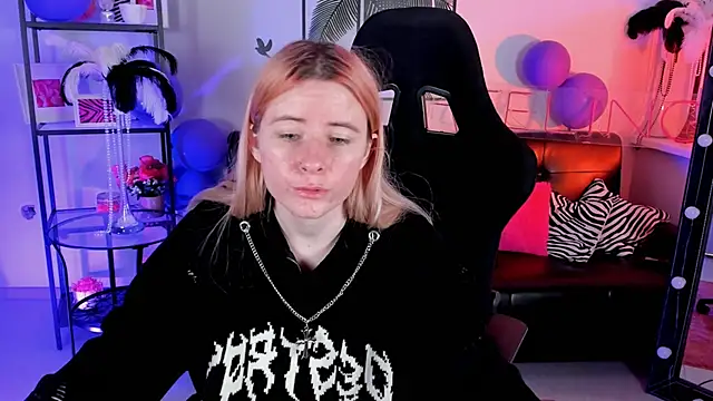 LexiWenford online show from 19, 12, 2024