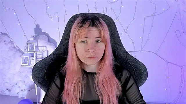 LexiWenford online show from 10, 2, 2025