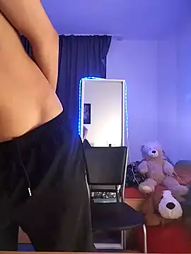 Dennis 2024 online show from 25, 1, 2025