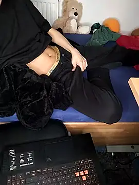 Dennis 2024 online show from 20, 11, 2025