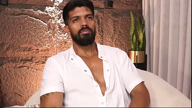 DannSaenz online show from 16, 4, 2026