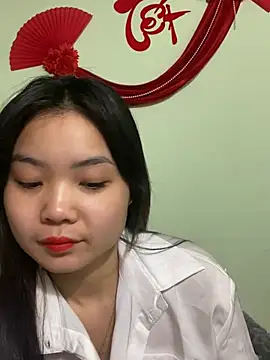 Maeve2k5 online show from 18, 1, 2025