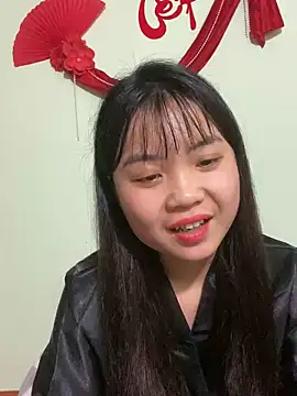 Maeve2k5 online show from 2, 3, 2025