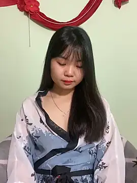 Maeve2k5 online show from 21, 3, 2025