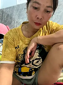 Linaannn online show from 5, 12, 2025