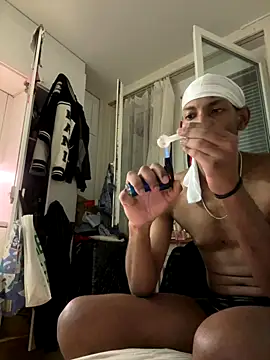 Snapshot of esteraulxxx chatting on 21, 9, 2025 esteraulxxx online show from 21, 9, 2025