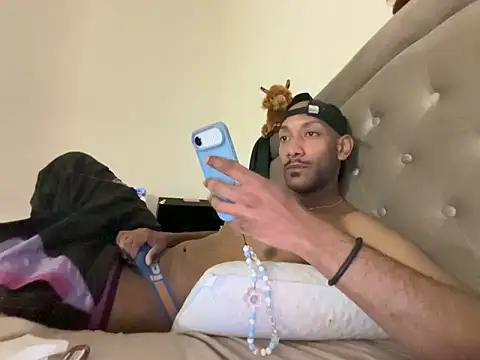 Snapshot of esteraulxxx chatting on 5, 10, 2025 esteraulxxx online show from 5, 10, 2025