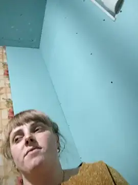 Snapshot of CoddessCrystal chatting on 21, 12, 2025 CoddessCrystal online show from 21, 12, 2025