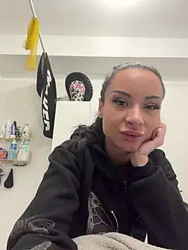 cara mella online show from 3, 3, 2026