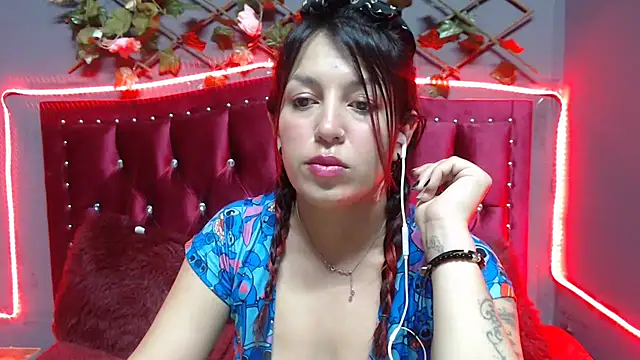 Snapshot of Melani_cute02 chatting on 27, 1, 2025 Melani cute02 online show from 27, 1, 2025
