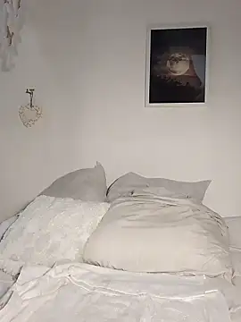 Snapshot of gymyagirlll chatting on 12, 10, 2025 gymyagirlll online show from 12, 10, 2025