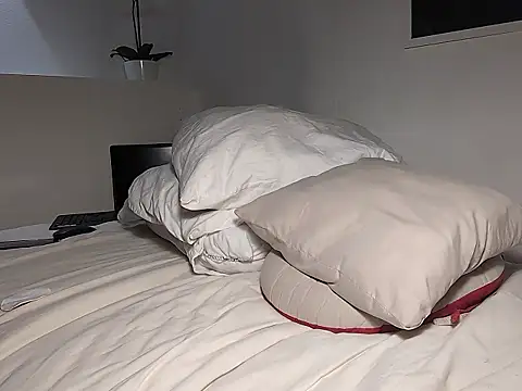 gymyagirlll online show from 15, 3, 2026