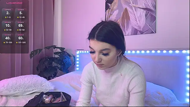 Snapshot of Veronica_leal chatting on 15, 12, 2025 Veronica leal online show from 15, 12, 2025