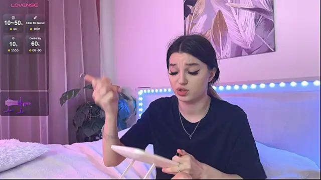 Snapshot of Veronica_leal chatting on 19, 12, 2025 Veronica leal online show from 19, 12, 2025