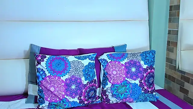 Hanah Greey online show from 24, 2, 2025