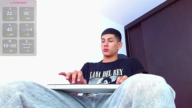 Snapshot of Valerio_20 chatting on 17, 2, 2025 Valerio 20 online show from 17, 2, 2025