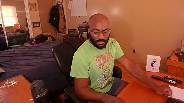 MrChuckDailyXXX online show from 22, 12, 2024