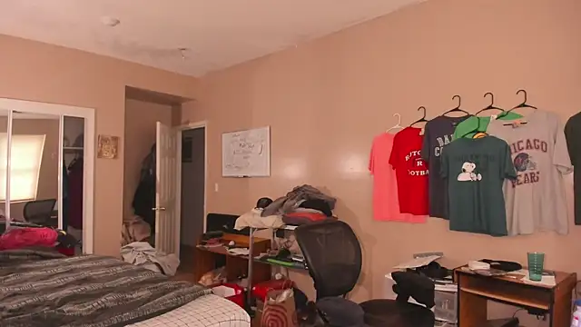 MrChuckDailyXXX online show from 6, 11, 2025