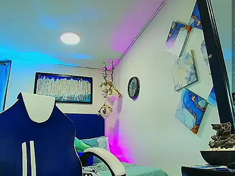 Adil aminn online show from 6, 11, 2025