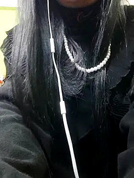 Snapshot of Hangem111 chatting on 4, 2, 2026 Hangem111 online show from 4, 2, 2026