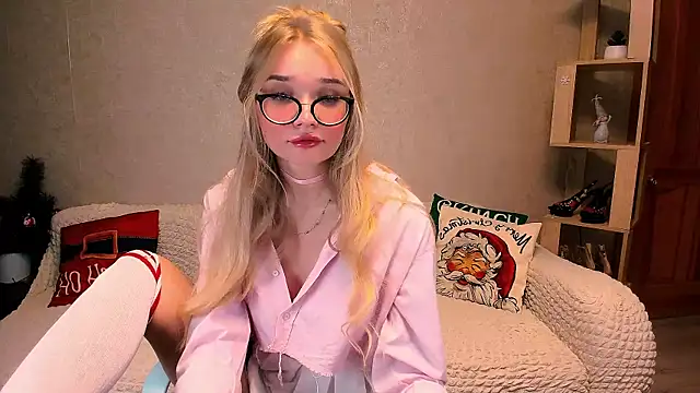 BoysLoveBlondee online show from 15, 1, 2025