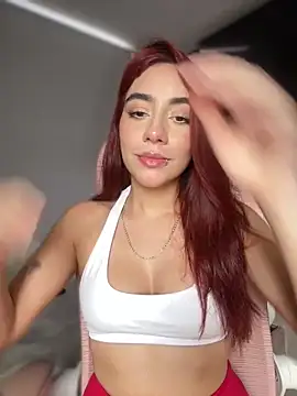 Snapshot of veronicaapink chatting on 2, 2, 2026 veronicaapink online show from 2, 2, 2026