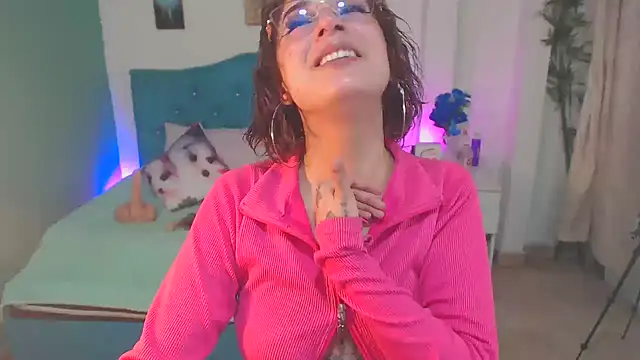 Snapshot of Cinthya-Gomez6 chatting on 3, 3, 2025 Cinthya-Gomez6 online show from 3, 3, 2025