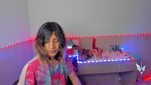 Snapshot of linnie_ chatting on 16, 9, 2025 linnie online show from 16, 9, 2025