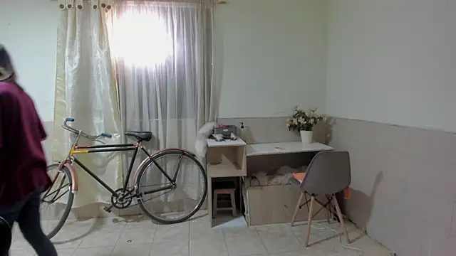 Snapshot of linnie_ chatting on 29, 10, 2025 linnie online show from 29, 10, 2025