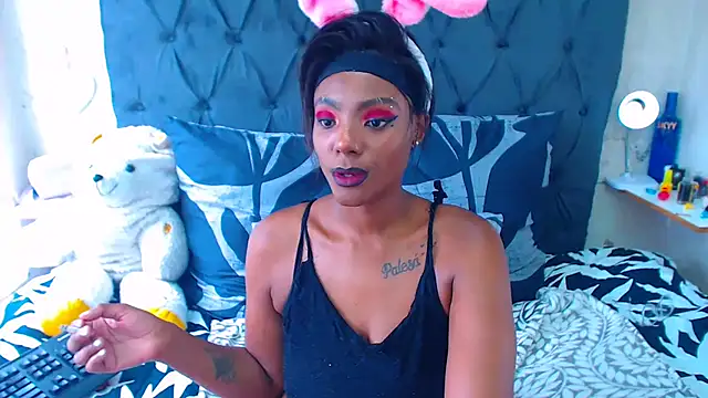 SAVAGExBOO online show from 1, 1, 2025