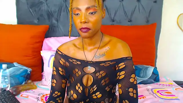 SAVAGExBOO online show from 25, 2, 2025