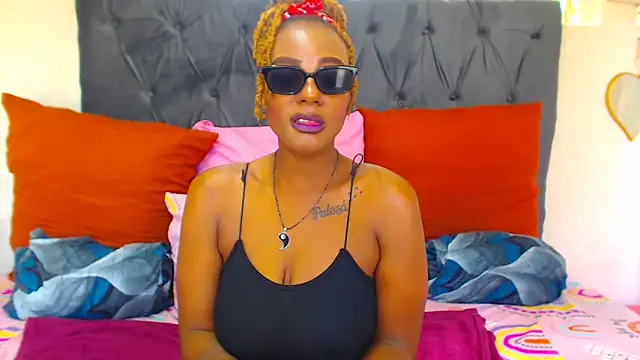 SAVAGExBOO online show from 27, 2, 2025