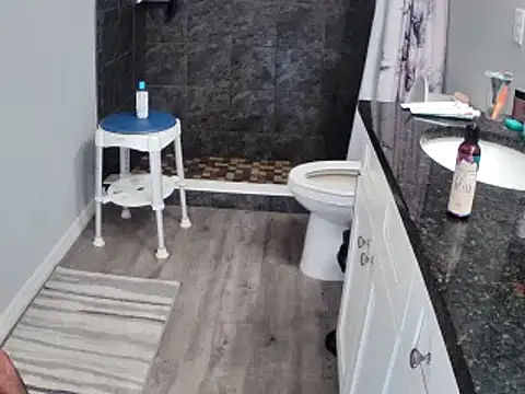 lou63ponce online show from 13, 3, 2025