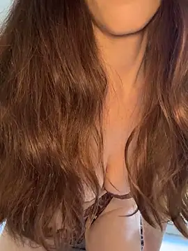 Snapshot of Eyline chatting on 7, 4, 2026 Eyline online show from 7, 4, 2026