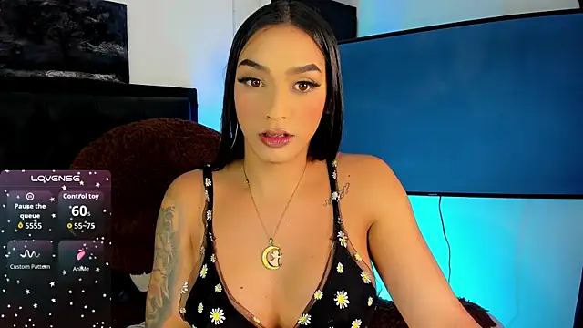 Maryonthemoon online show from 4, 11, 2025