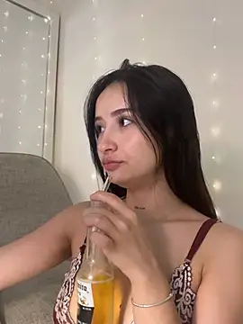 Snapshot of Angeeel_ chatting on 9, 12, 2024 Angeeel online show from 9, 12, 2024