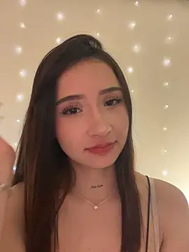 Snapshot of Angeeel_ chatting on 21, 2, 2025 Angeeel online show from 21, 2, 2025