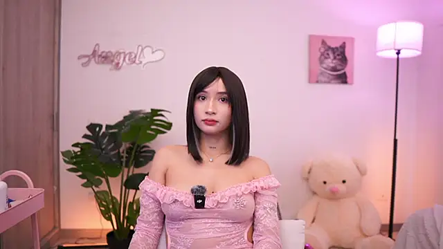 Snapshot of Angeeel_ chatting on 14, 10, 2025 Angeeel online show from 14, 10, 2025