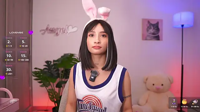 Snapshot of Angeeel_ chatting on 23, 10, 2025 Angeeel online show from 23, 10, 2025