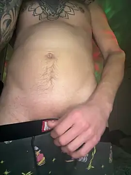 Snapshot of Floristtt chatting on 17, 12, 2025 Floristtt online show from 17, 12, 2025