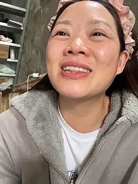 Hellen 111 online show from 30, 10, 2025