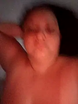 tetasgrandes karol online show from 24, 2, 2026