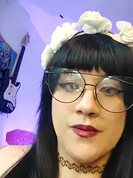 ItsNaiixa online show from 17, 12, 2024