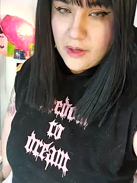 ItsNaiixa online show from 21, 9, 2025