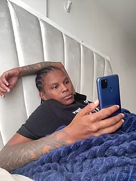 Snapshot of monic421 chatting on 2, 3, 2026 monic421 online show from 2, 3, 2026