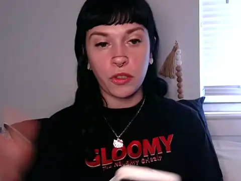 Marcelinegoddess online show from 17, 12, 2025