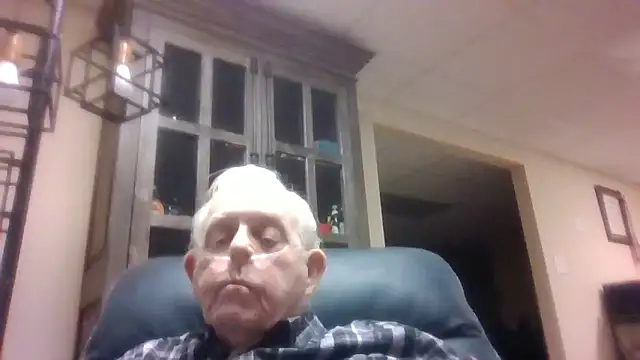 Snapshot of bootlegmanz chatting on 2, 2, 2026 bootlegmanz online show from 2, 2, 2026