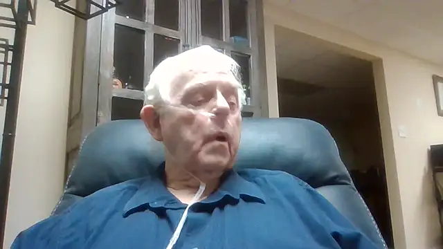 Snapshot of bootlegmanz chatting on 4, 2, 2026 bootlegmanz online show from 4, 2, 2026